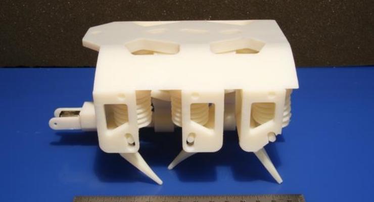 Встал и пошел: На 3D-принтере напечатали готового робота
