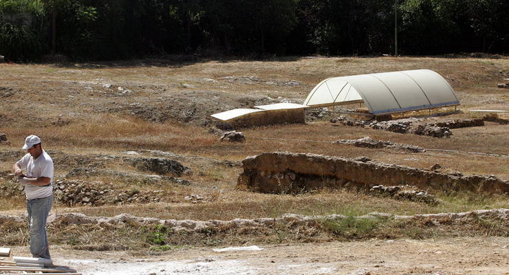 В Греции нашли могилу Аристотеля