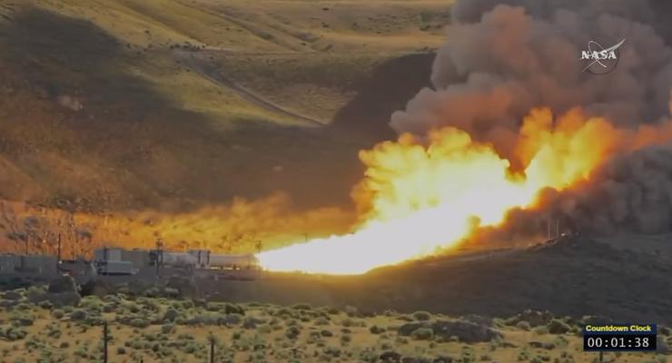 NASA испытало ускоритель для сверхтяжелой ракеты