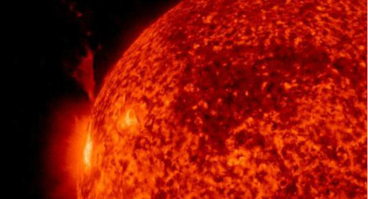 NASA опубликовало видео трех ярких вспышек на Солнце