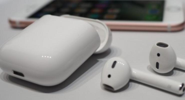 Apple предлагает услугу индивидуальной замены наушника AirPods в случае его утери