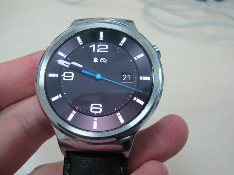 Обзор умных часов Huawei Watch / bigmir.net