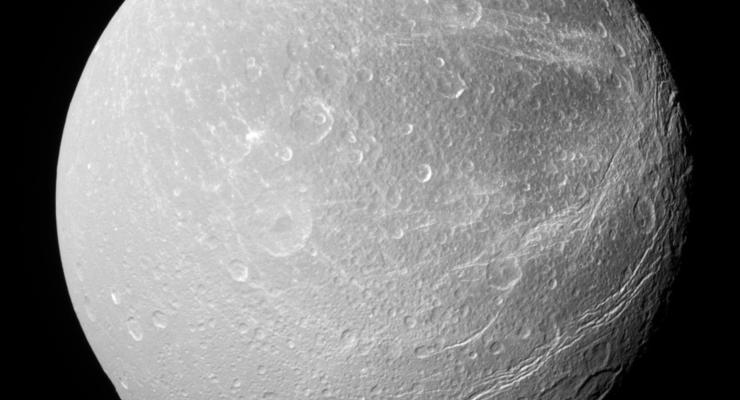 На еще одном спутнике Сатурна есть океан