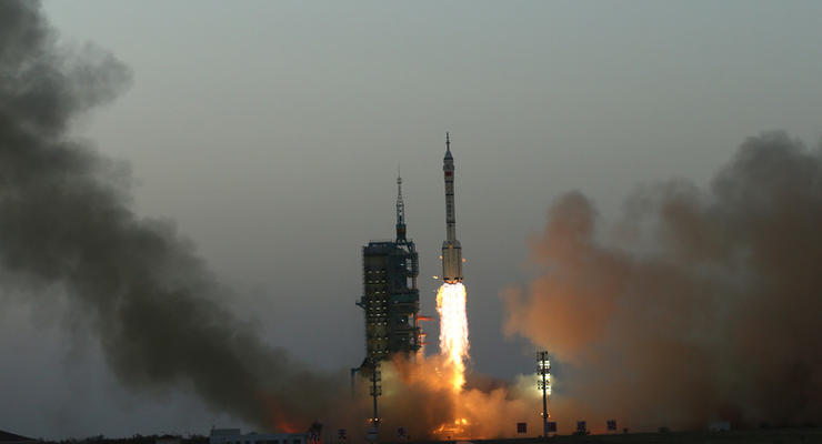 Китайский космический корабль успешно состыковался со станцией Тяньгун-2