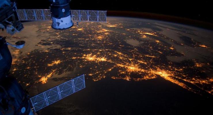 NASA показало огни ночной Европы с борта МКС