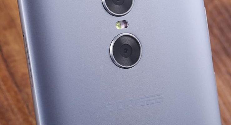 Doogee планирует выпустить смартфон с четырьмя камерами