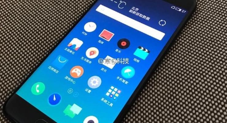 В Cети появились фото смартфона Meizu с изогнутым дисплеем
