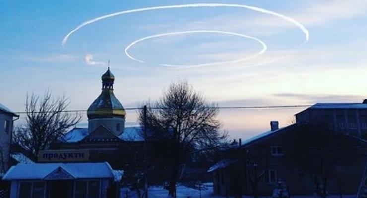 НЛО или Божий знак: Раскрыта причина странных кругов в небе над Прикарпатьем