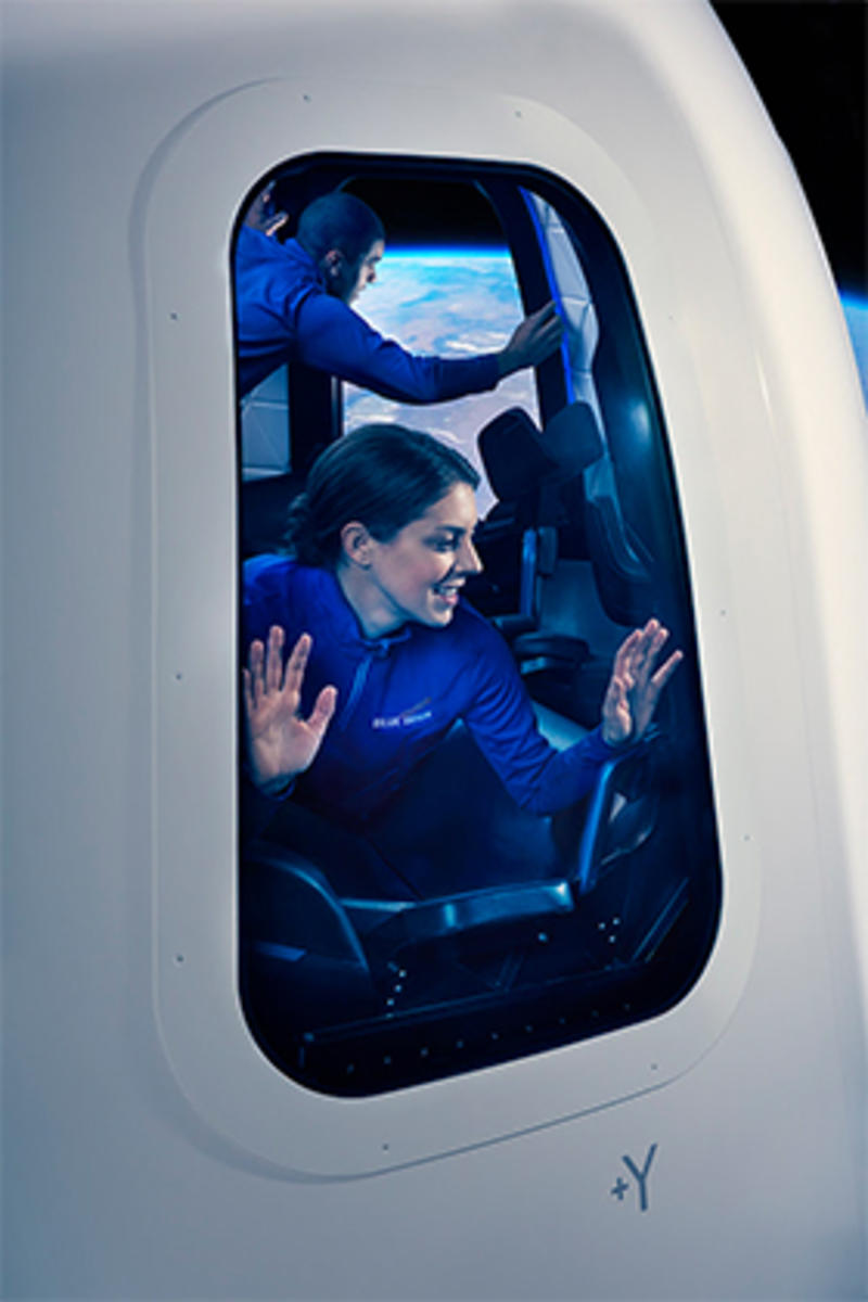 Blue Origin впервые показал салон туристического космического корабля / Blue Origin