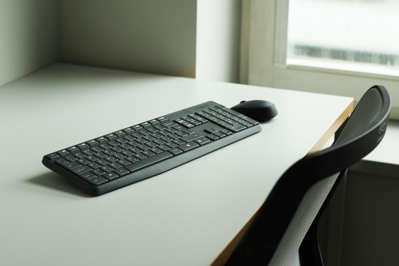 Обзор: Офисный набор клавиатура + мышь Logitech MK 235 / logitech