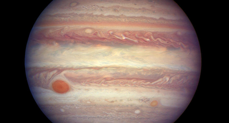 НАСА рассказало, когда получит снимки Большого красного пятна Юпитера