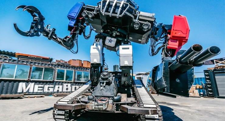 В США создали гигантского боевого робота