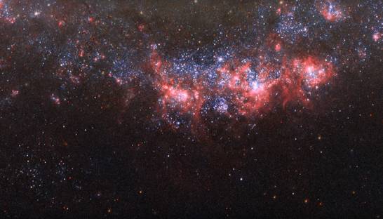 Телескоп Хаббл заснял столкновение древних галактик