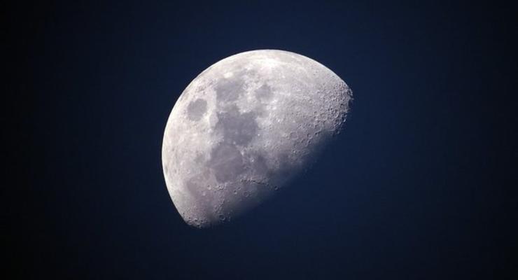 У Луны была своя атмосфера - ученые