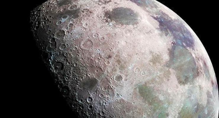 Астрономы объяснили загадочные вспышки на Луне