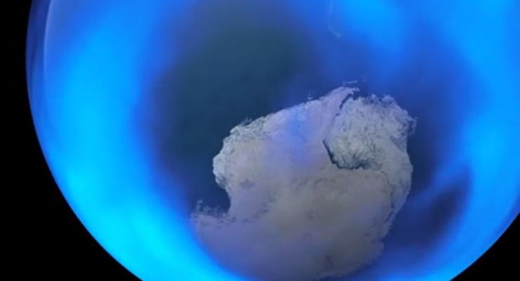 Климатологи показали озоновую дыру над Антарктидой