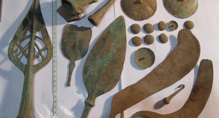 Первобытные люди делали орудия из метеоритов