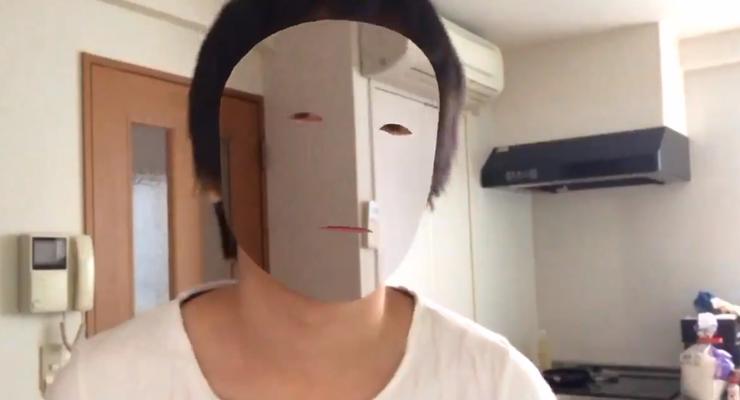 Для iPhone X создали маску-невидимку