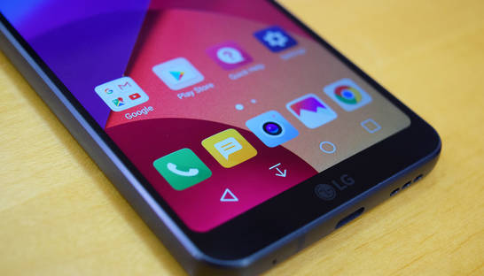 LG может отказаться от выпуска флагмана G7