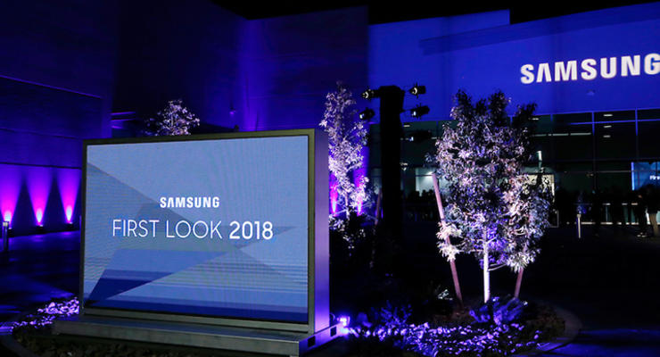 Samsung тайно показал новые гнущиеся смартфоны
