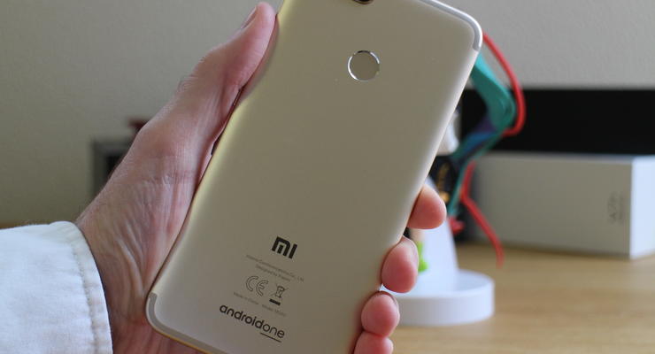 Владельцы Xiaomi Mi A1 жалуются на батарею