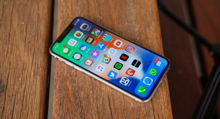 Владельцы iPhone X жалуются на задержку во время вызовов