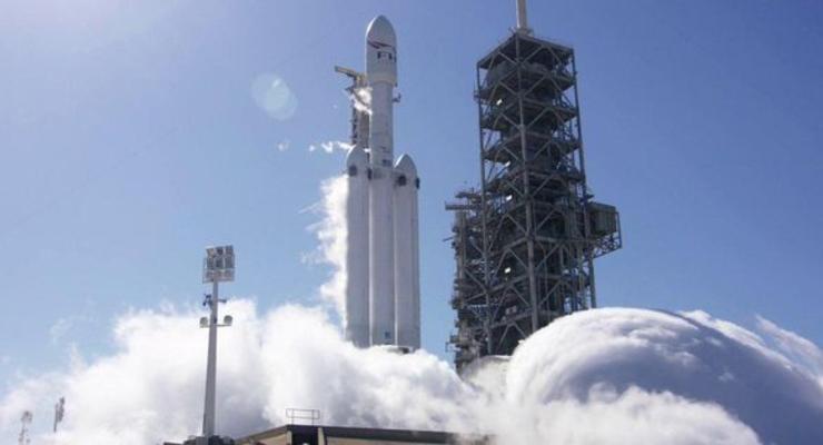 Онлайн-трансляция запуска тяжелой ракеты Falcon Heavy