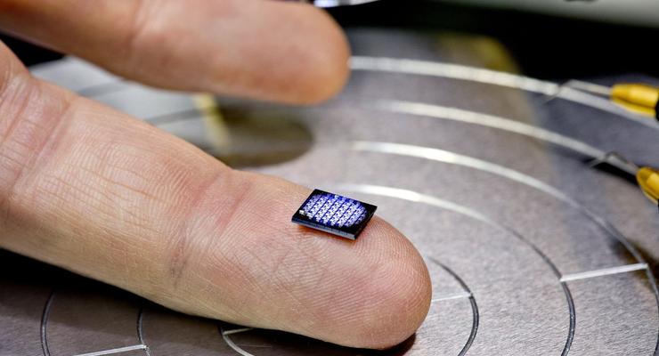 IBM создала самый маленький компьютер в мире