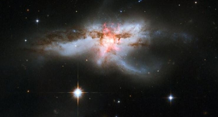 Астрономы изучили галактику-бабочку
