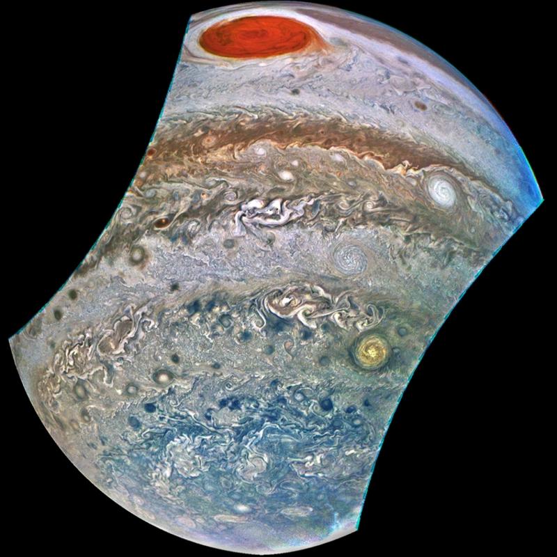 NASA показало большое красное пятно на Юпитере