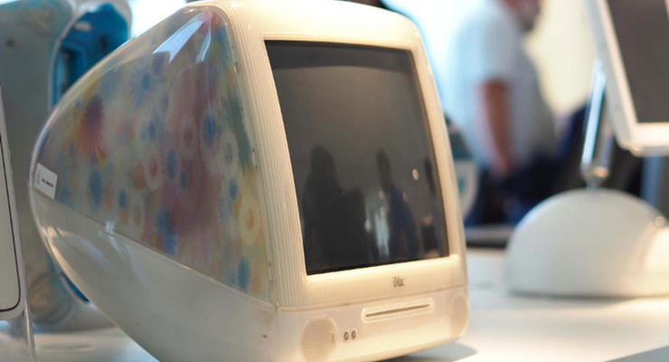 20 лет iMac: У легендарного компьютера Apple юбилей