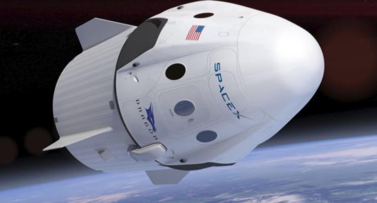 SpaceX отложила туристические полеты к Луне на год