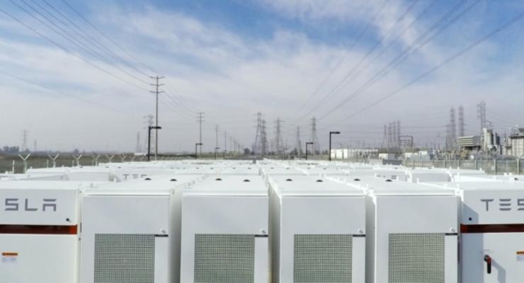Tesla построит самое большое хранилище электроэнергии