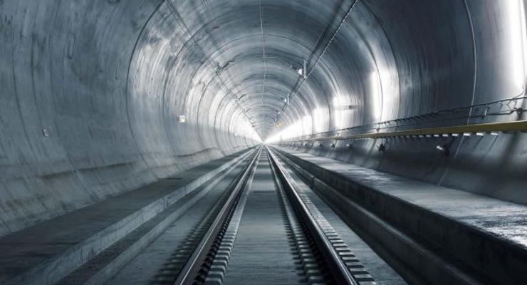 В Китае строят самый большой в мире подводный туннель