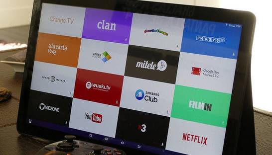 Samsung выпустит гигантский планшет для дома