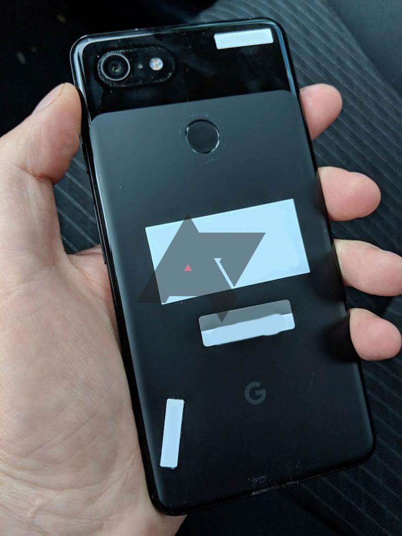Еще не вышедший Google Pixel 3 XL случайно забыли в такси / ixbt.com