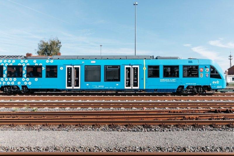 Запущен первый в мире водородный поезд / Alstom