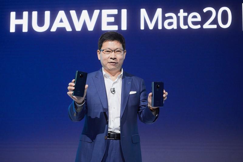 Huawei представила флагманы Mate 20 и Mate 20 Pro с тройной камерой / gizmodo.com