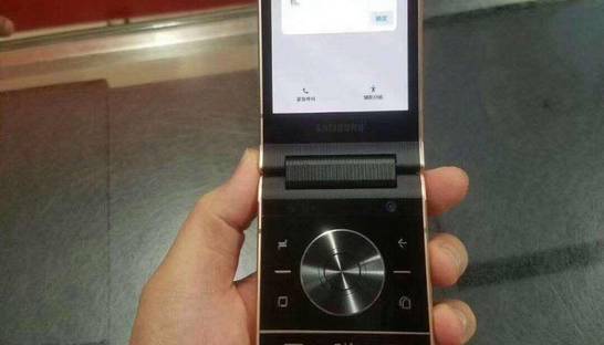 В Сеть попало видео со смартфоном-раскладушкой от Samsung