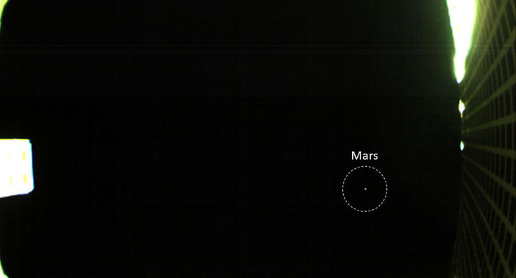 Wall-E сделал первый снимок Марса
