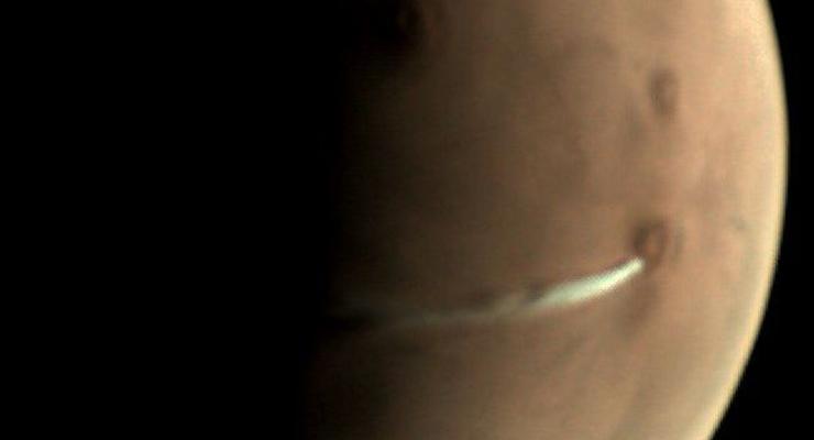 На Марсе обнаружили странное белое облако