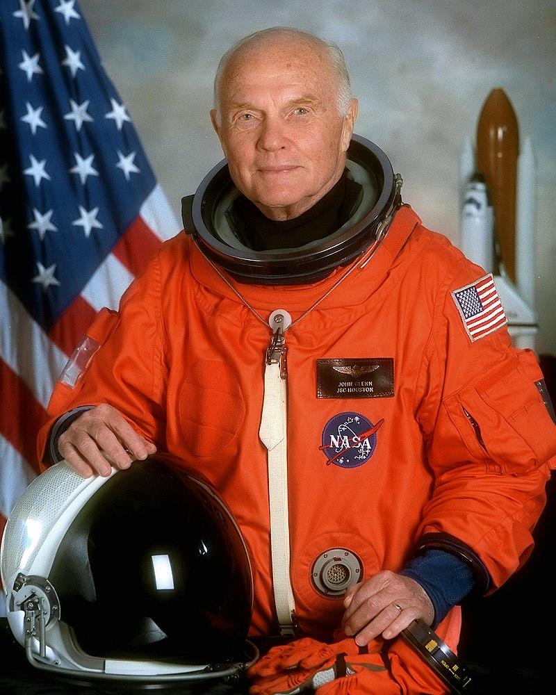 День в истории: 29 октября - Рождение Интернета и самый старый астронавт / NASA
