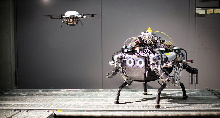 Робот и дрон смогли объединиться ради исследования мира