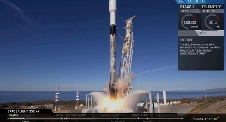 SpaceX запустил ракету с трижды использованной ступенью