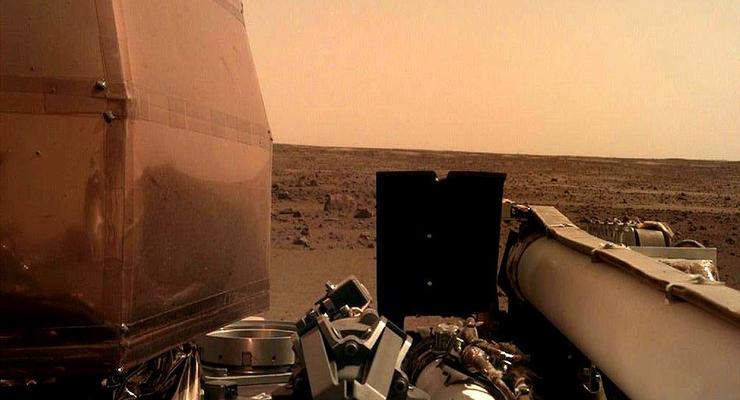Зонд NASA записал звуки на Марсе