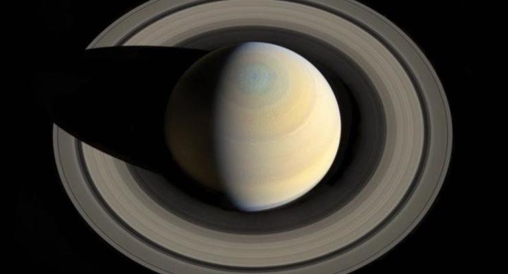 Сатурн стремительно теряет свои кольца