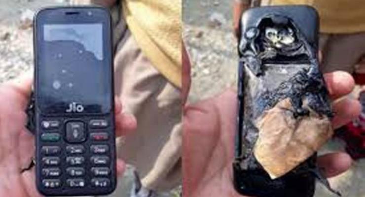 Дешевый телефон убил мужчину в Индии