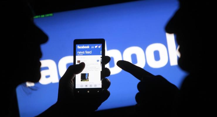 Facebook следила за телефонами подростков с их разрешения