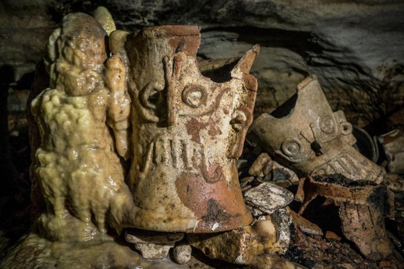 В Мексике нашли ритуальную пещеру майя / inah.gob.mx