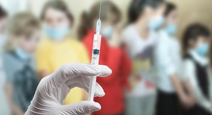 Детям без прививок запретили появляться в общественных местах